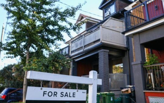 for sale sign, toronto